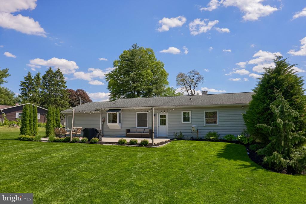 48 VISTA DRIVE