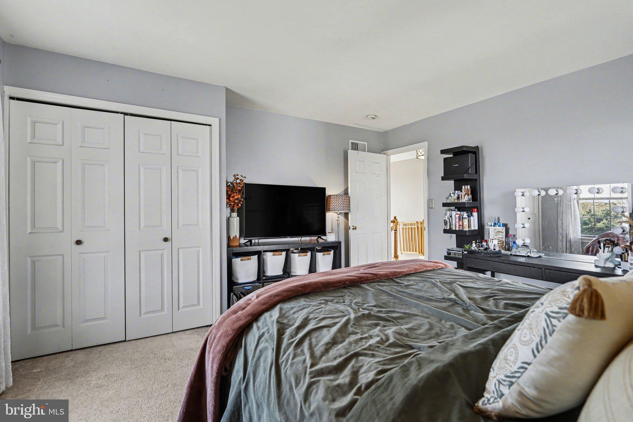 815 BUCKINGHAM BOULEVARD