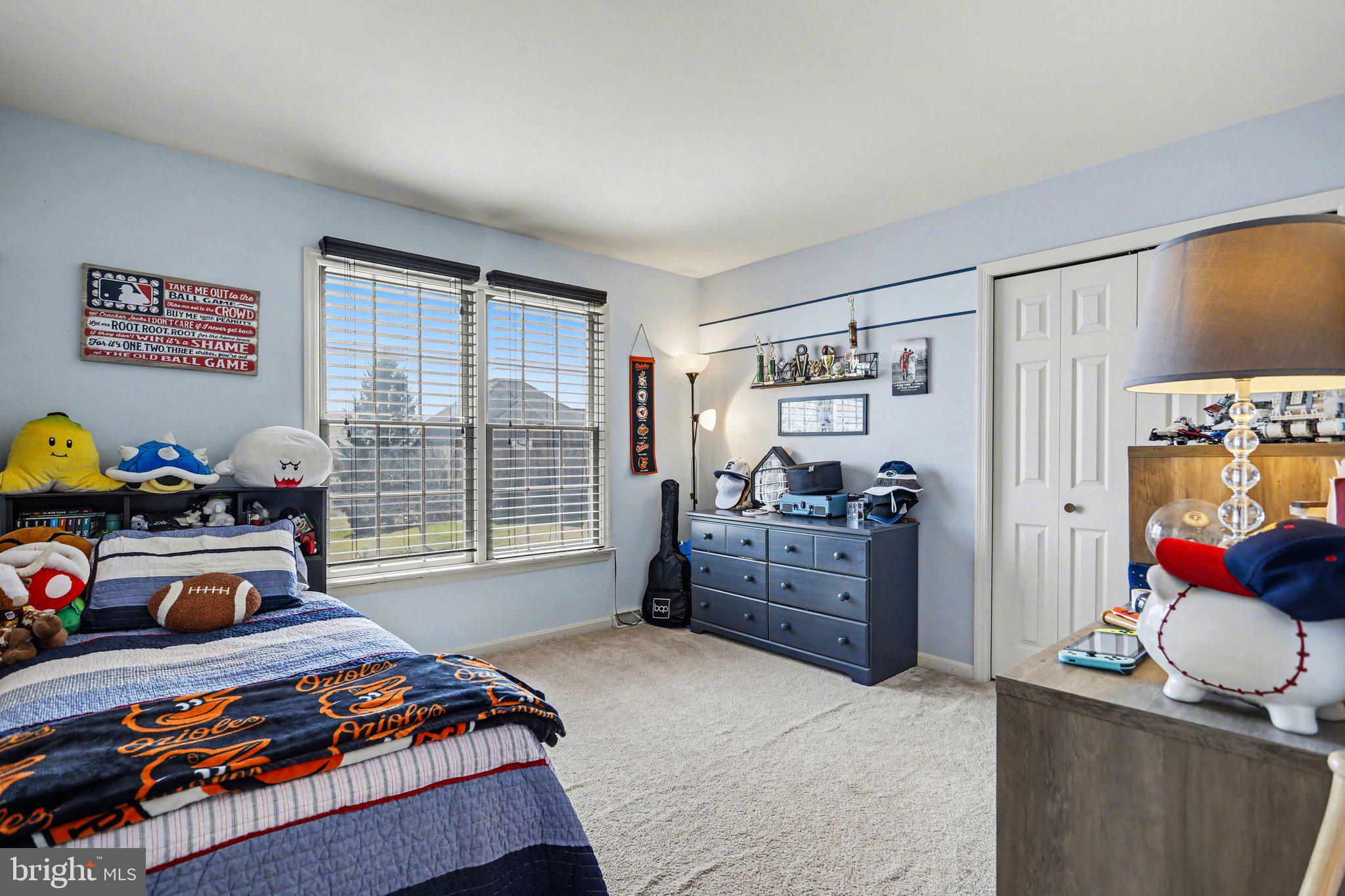 815 BUCKINGHAM BOULEVARD