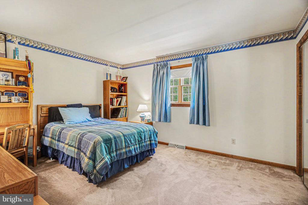 1366 HICKORY RUN DRIVE