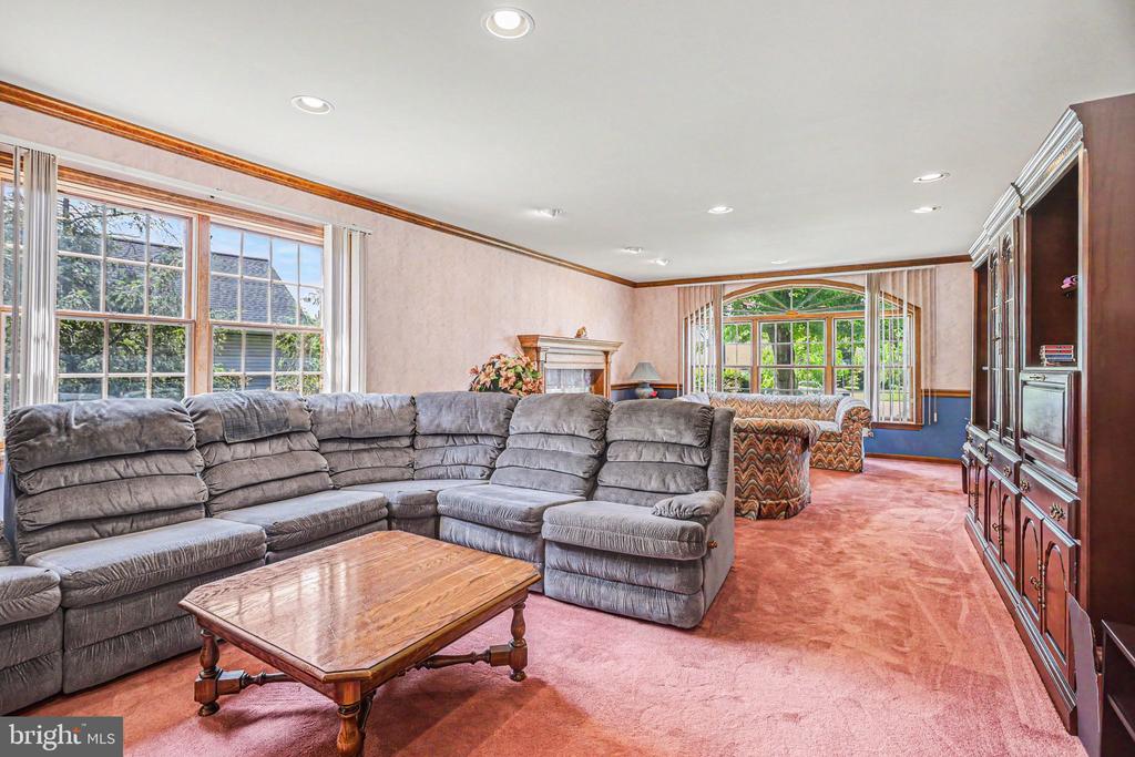1366 HICKORY RUN DRIVE