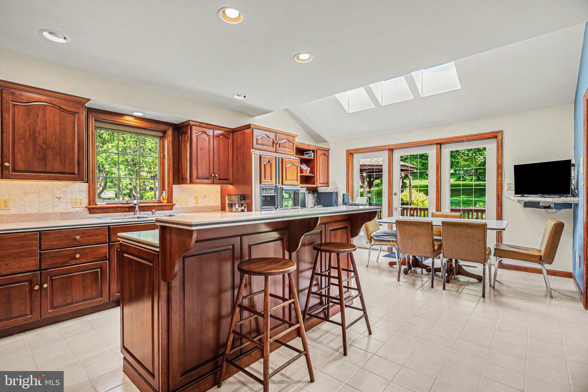 1366 HICKORY RUN DRIVE