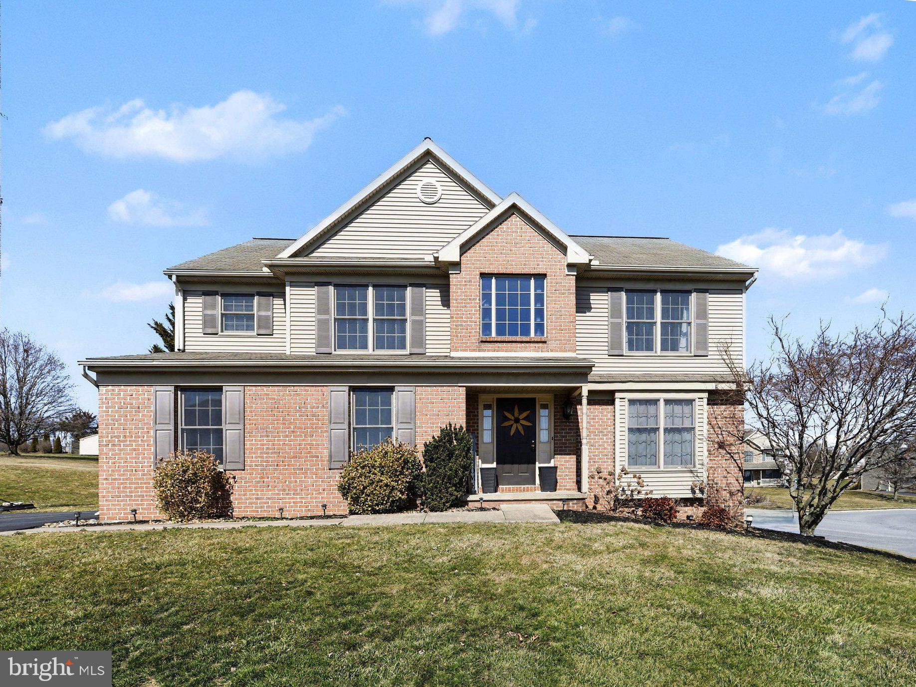815 BUCKINGHAM BOULEVARD