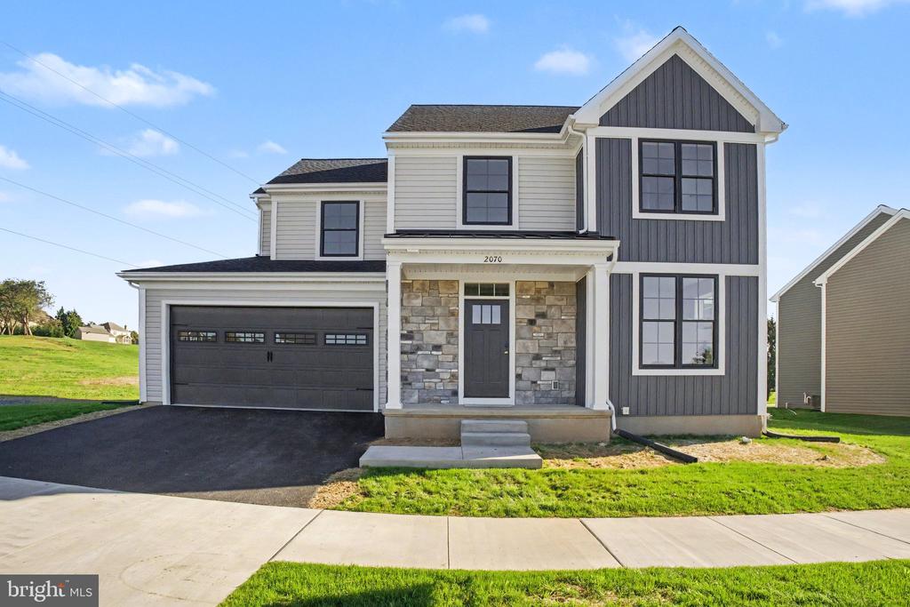 2070 ANDREW AVENUE Unit: LOT 28