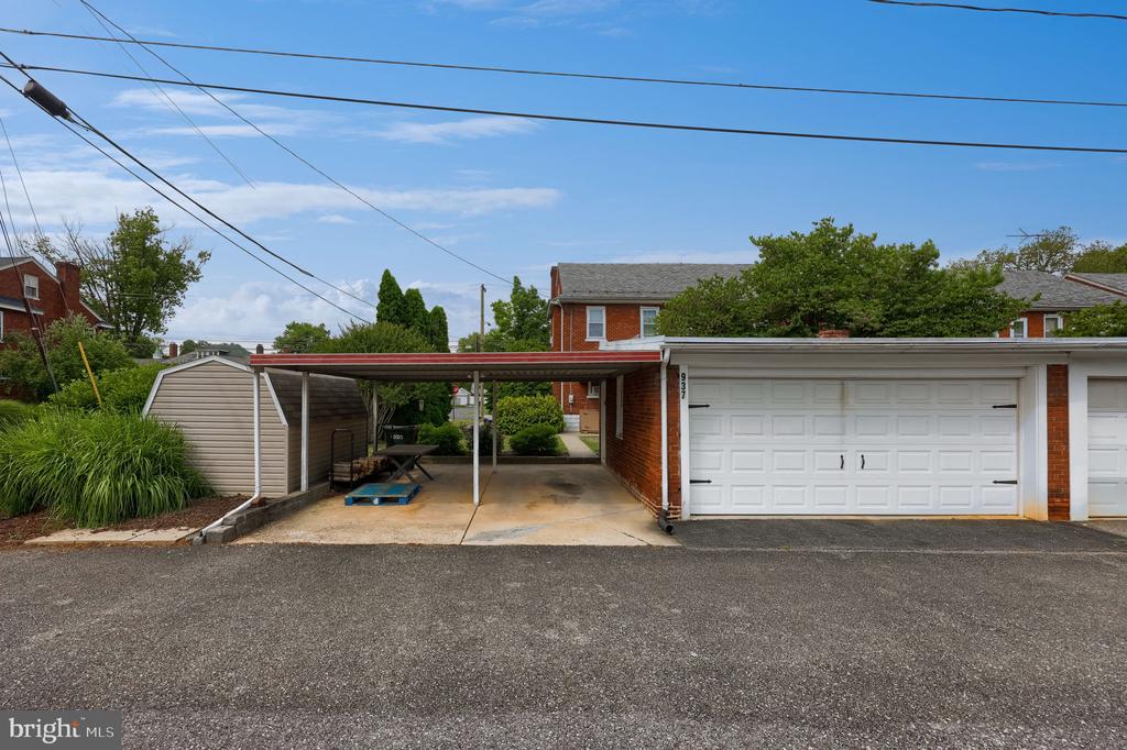 937 FOUNTAIN AVENUE