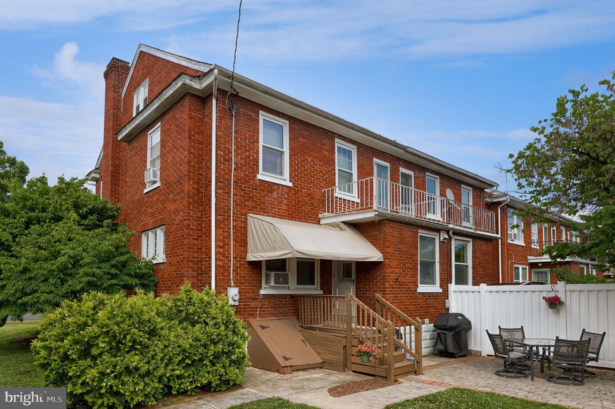 937 FOUNTAIN AVENUE