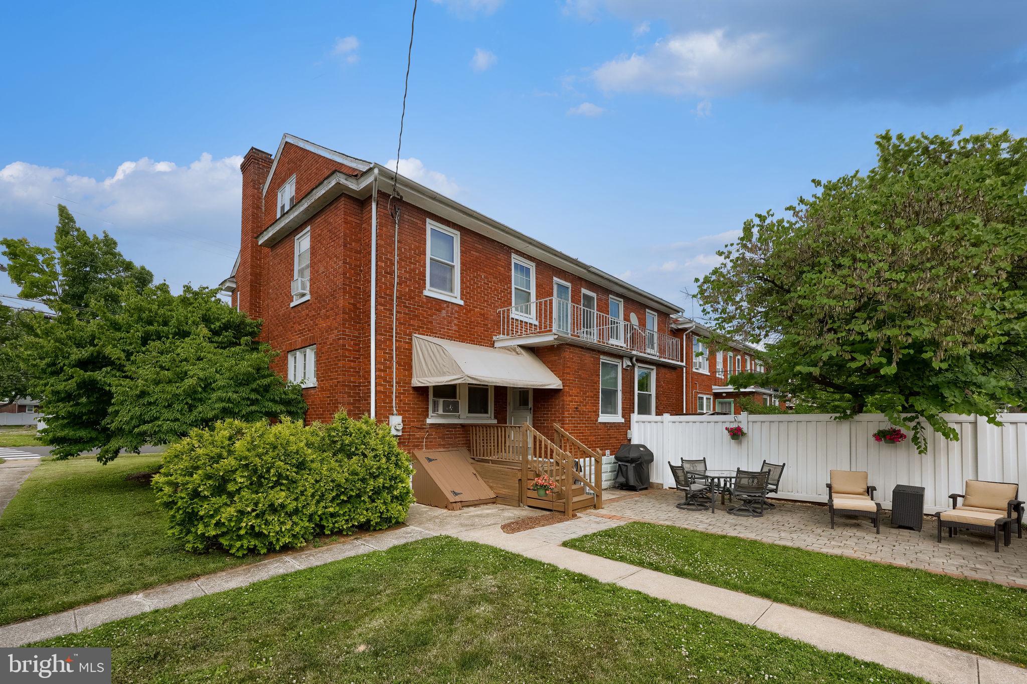 937 FOUNTAIN AVENUE