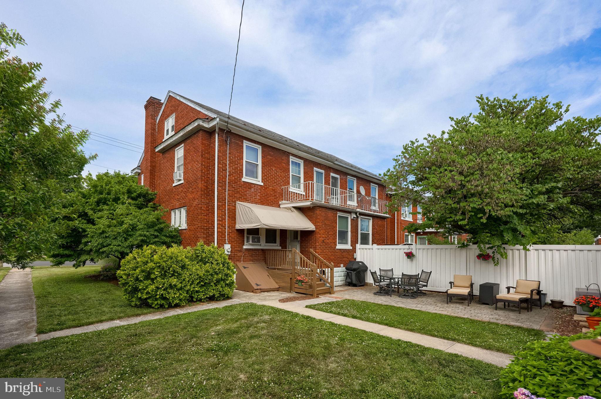 937 FOUNTAIN AVENUE