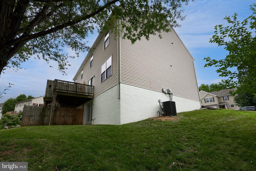 212 EAGLE DRIVE