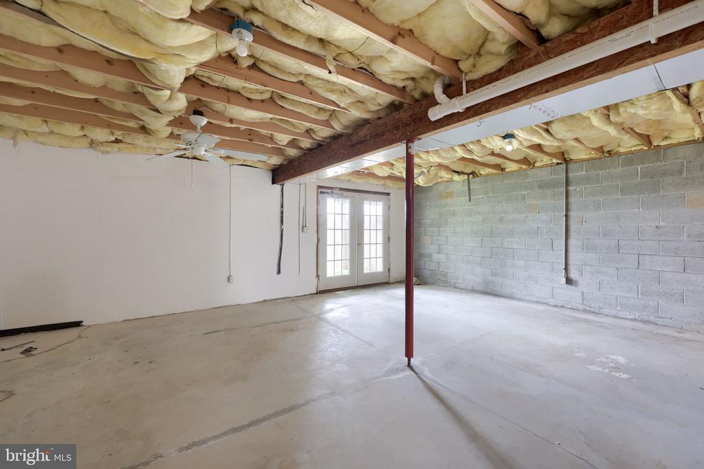212 EAGLE DRIVE