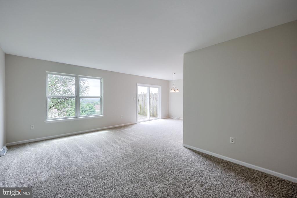 212 EAGLE DRIVE