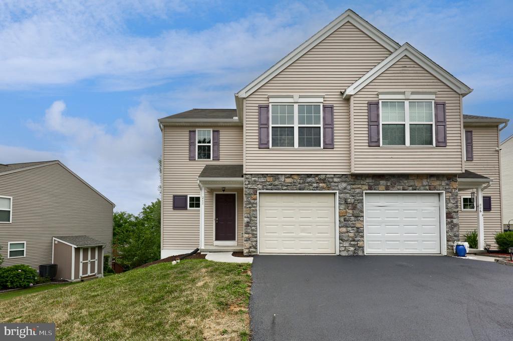212 EAGLE DRIVE