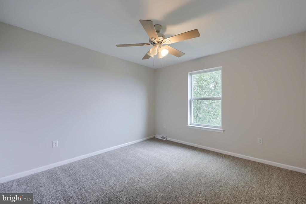 212 EAGLE DRIVE