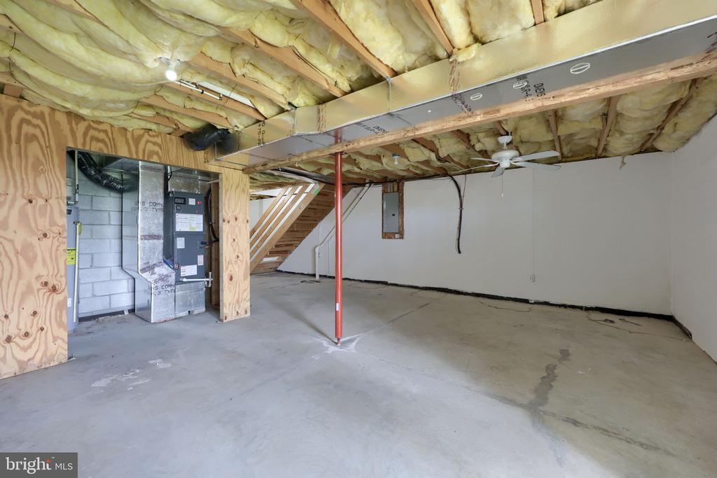 212 EAGLE DRIVE