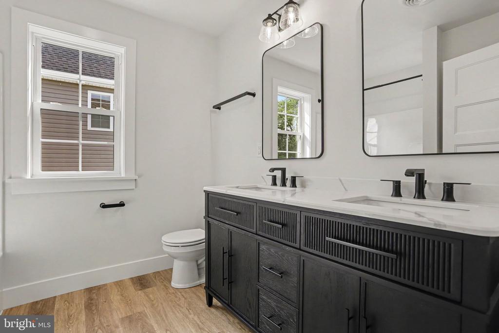 107 BROOKFIELD DRIVE Unit: LOT 18