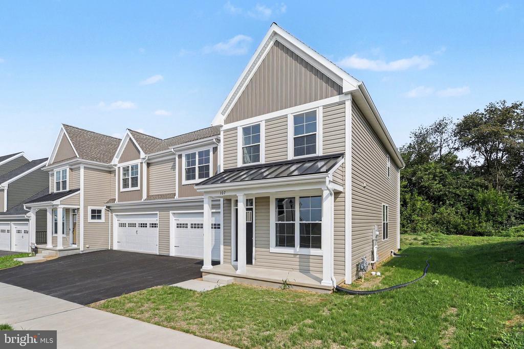 107 BROOKFIELD DRIVE Unit: LOT 18