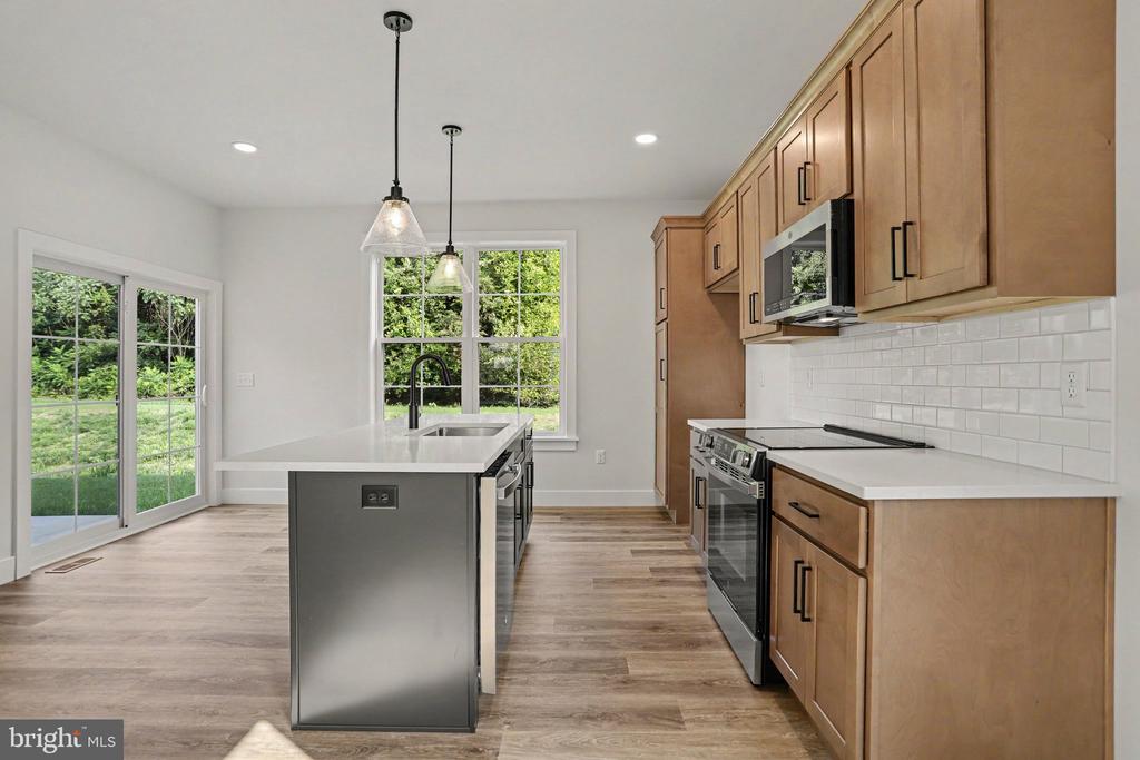 107 BROOKFIELD DRIVE Unit: LOT 18