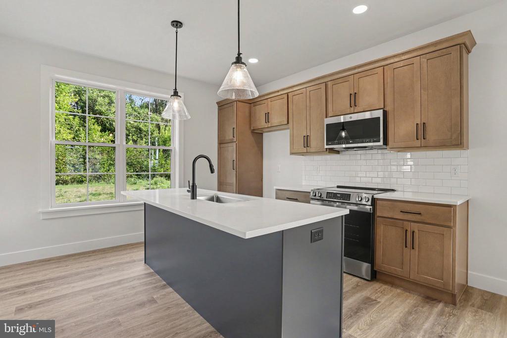 107 BROOKFIELD DRIVE Unit: LOT 18
