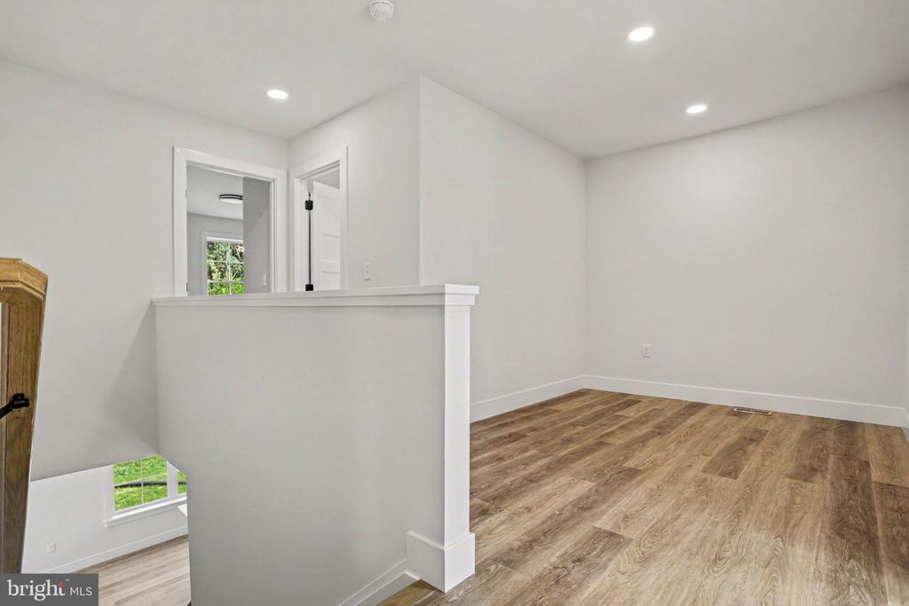 107 BROOKFIELD DRIVE Unit: LOT 18