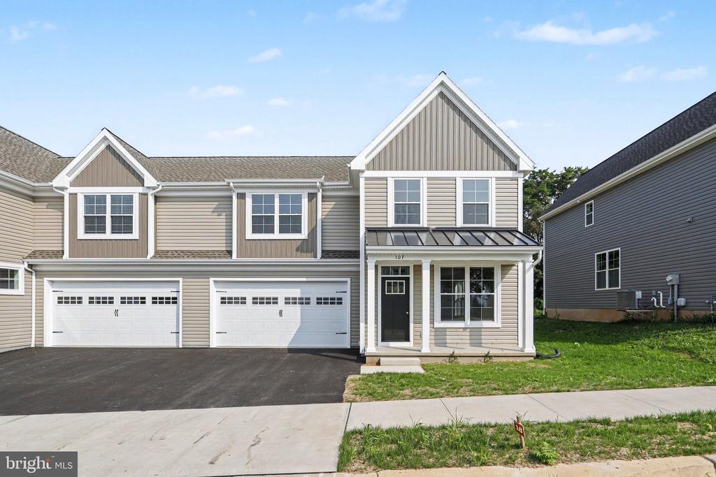 107 BROOKFIELD DRIVE Unit: LOT 18