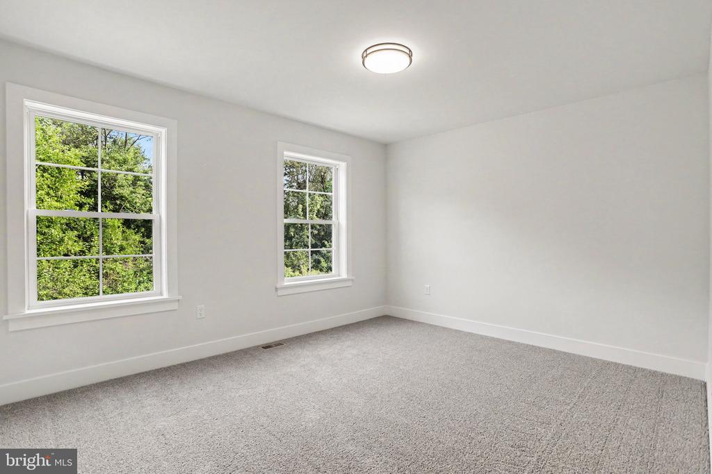 107 BROOKFIELD DRIVE Unit: LOT 18