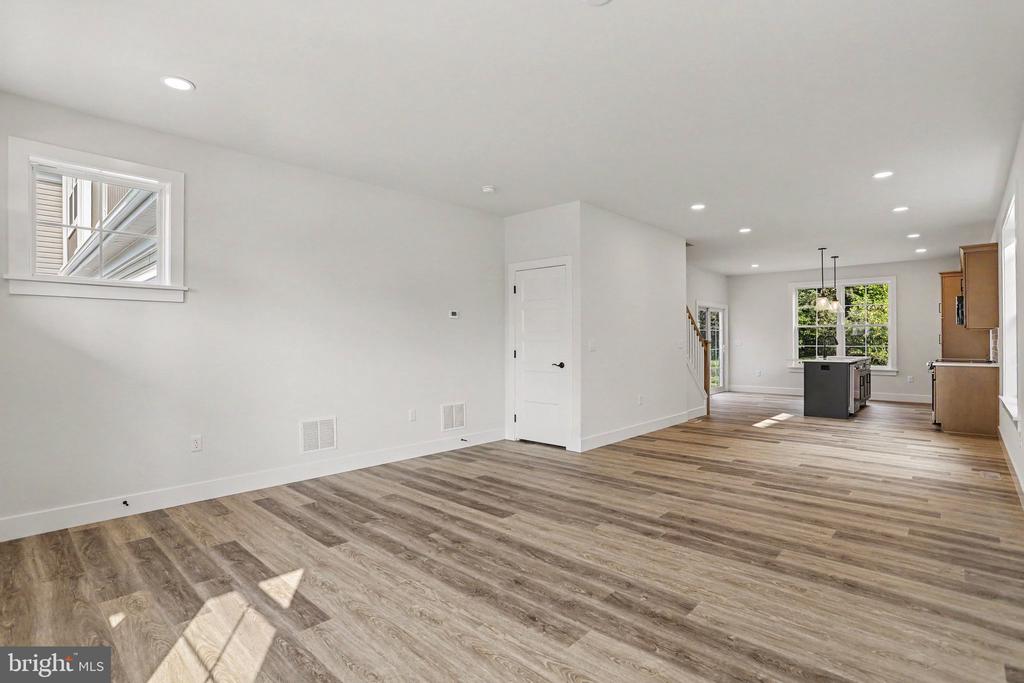 107 BROOKFIELD DRIVE Unit: LOT 18