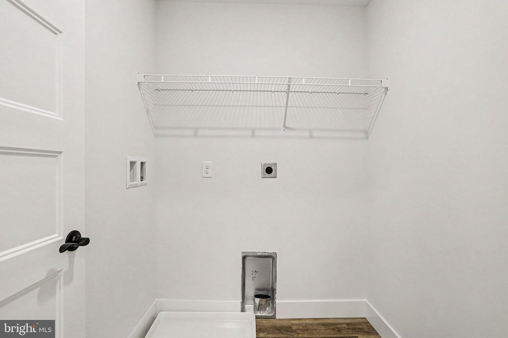 107 BROOKFIELD DRIVE Unit: LOT 18