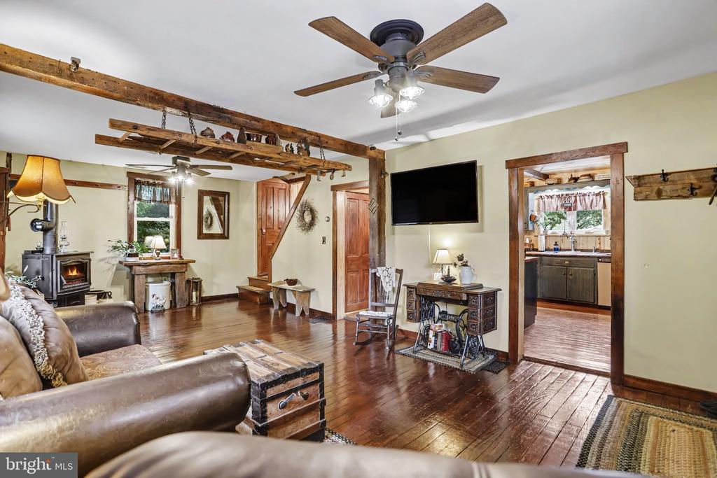 390 MILLER RD