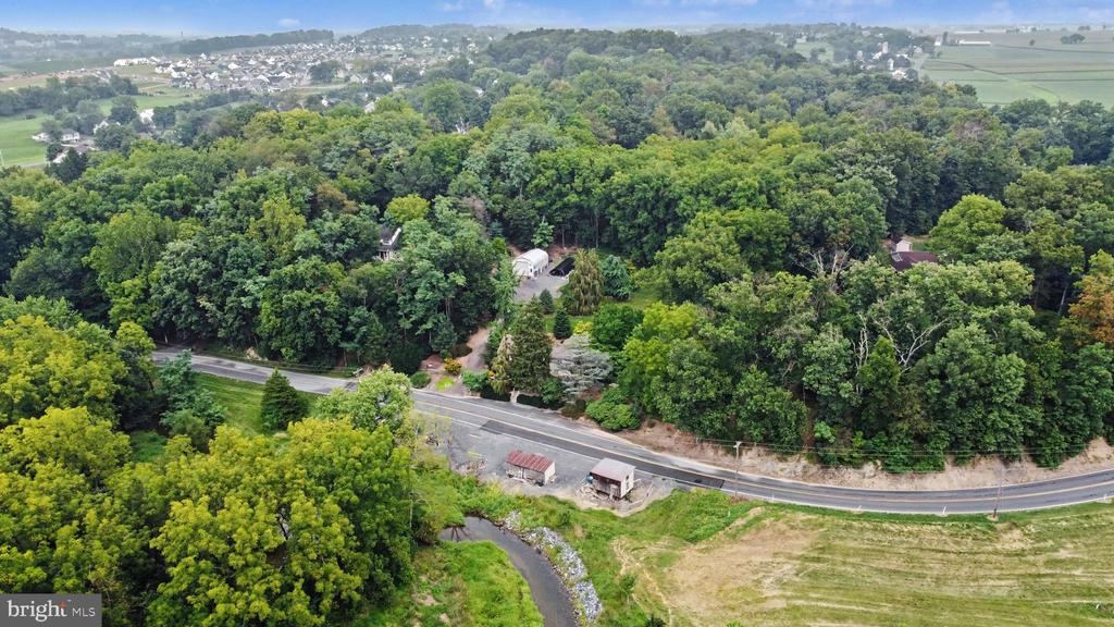 390 MILLER RD