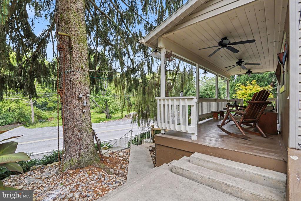 390 MILLER RD