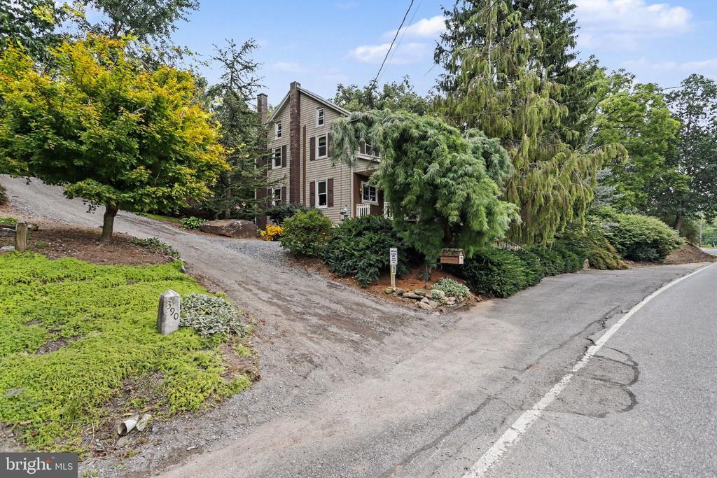 390 MILLER RD