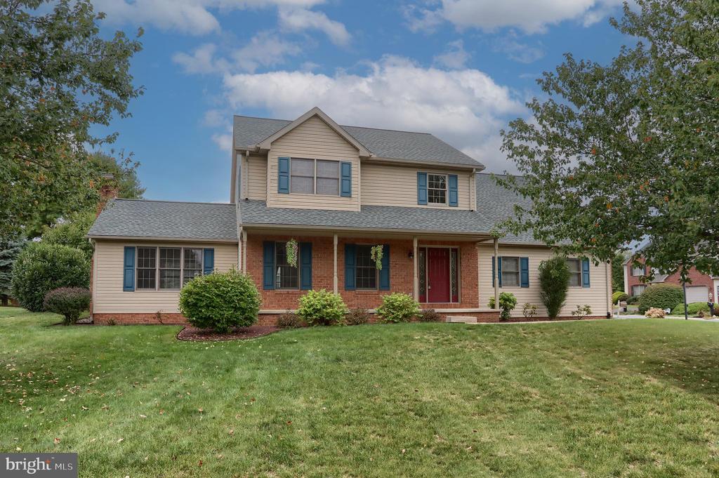 110 STONE HEDGE COURT