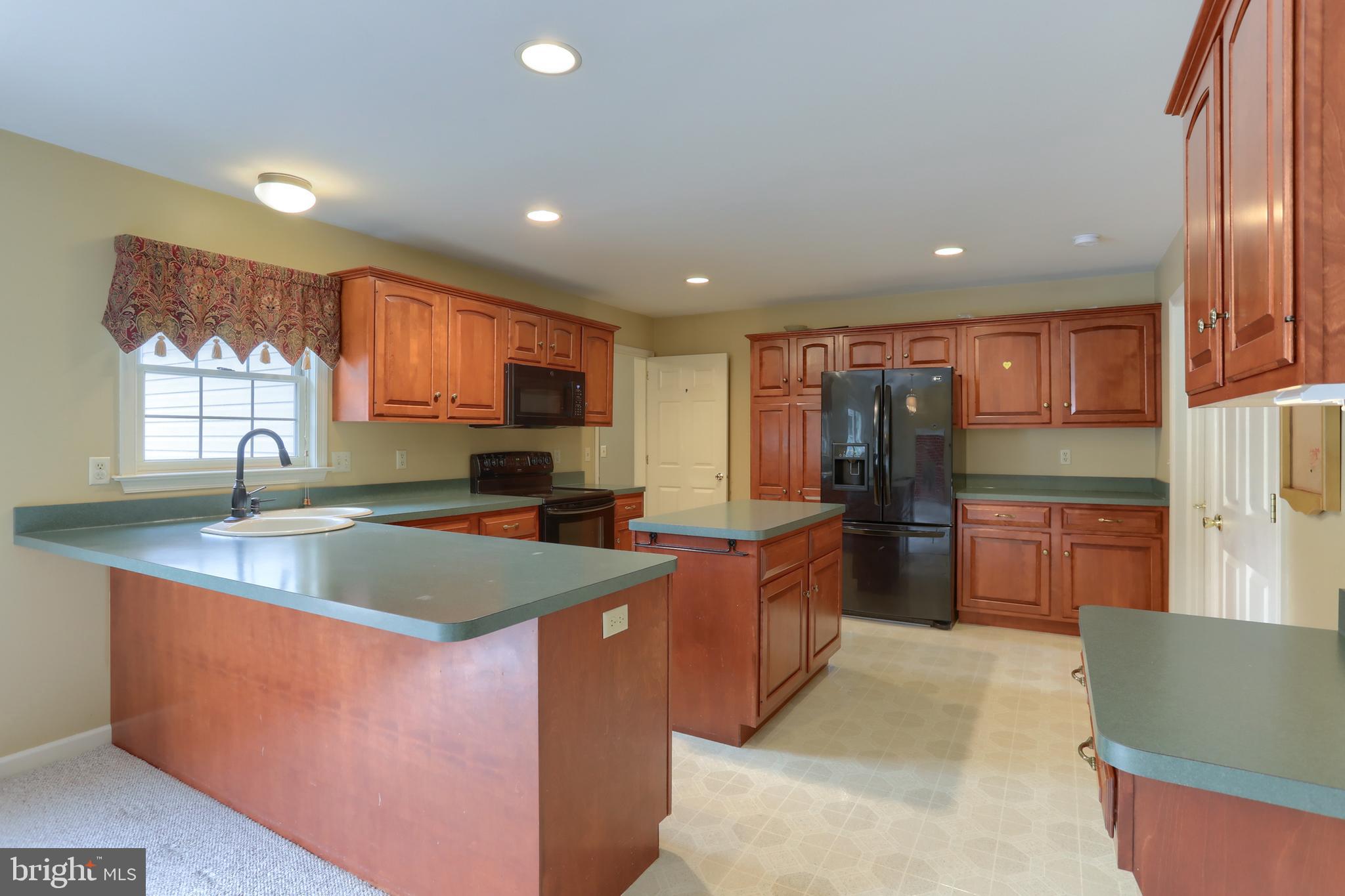 110 STONE HEDGE COURT