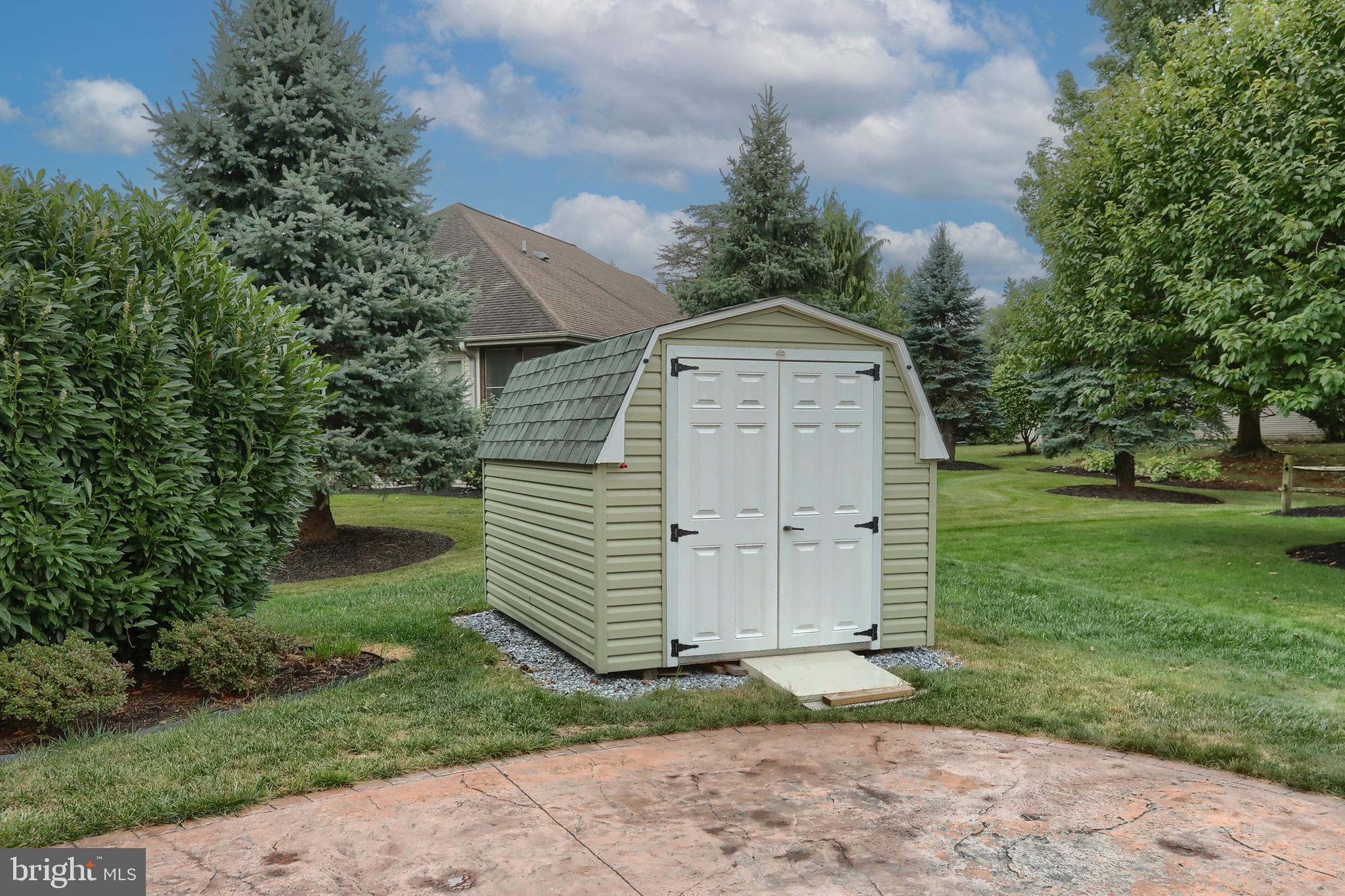 110 STONE HEDGE COURT