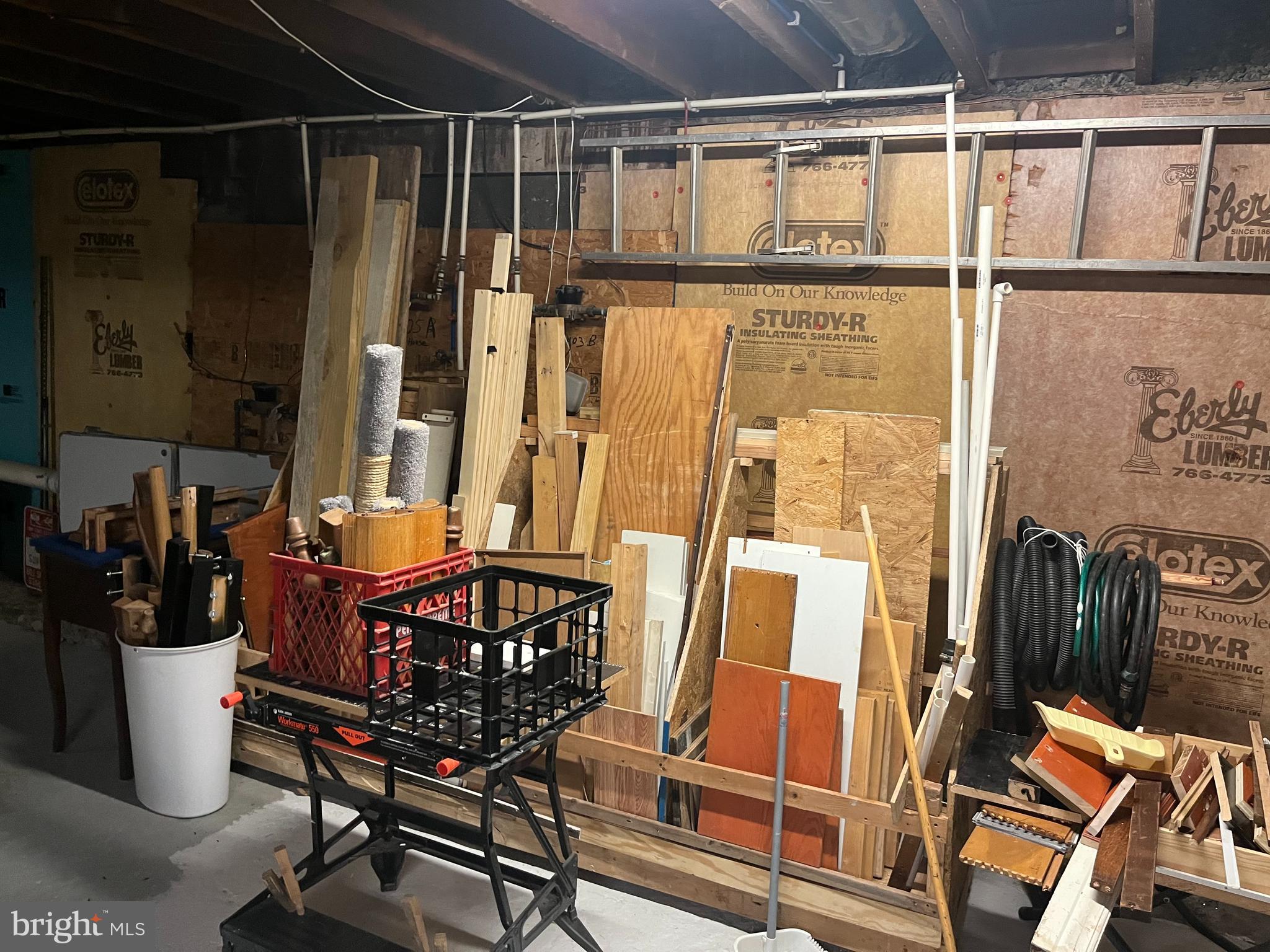 403-405 N RAILROAD STREET