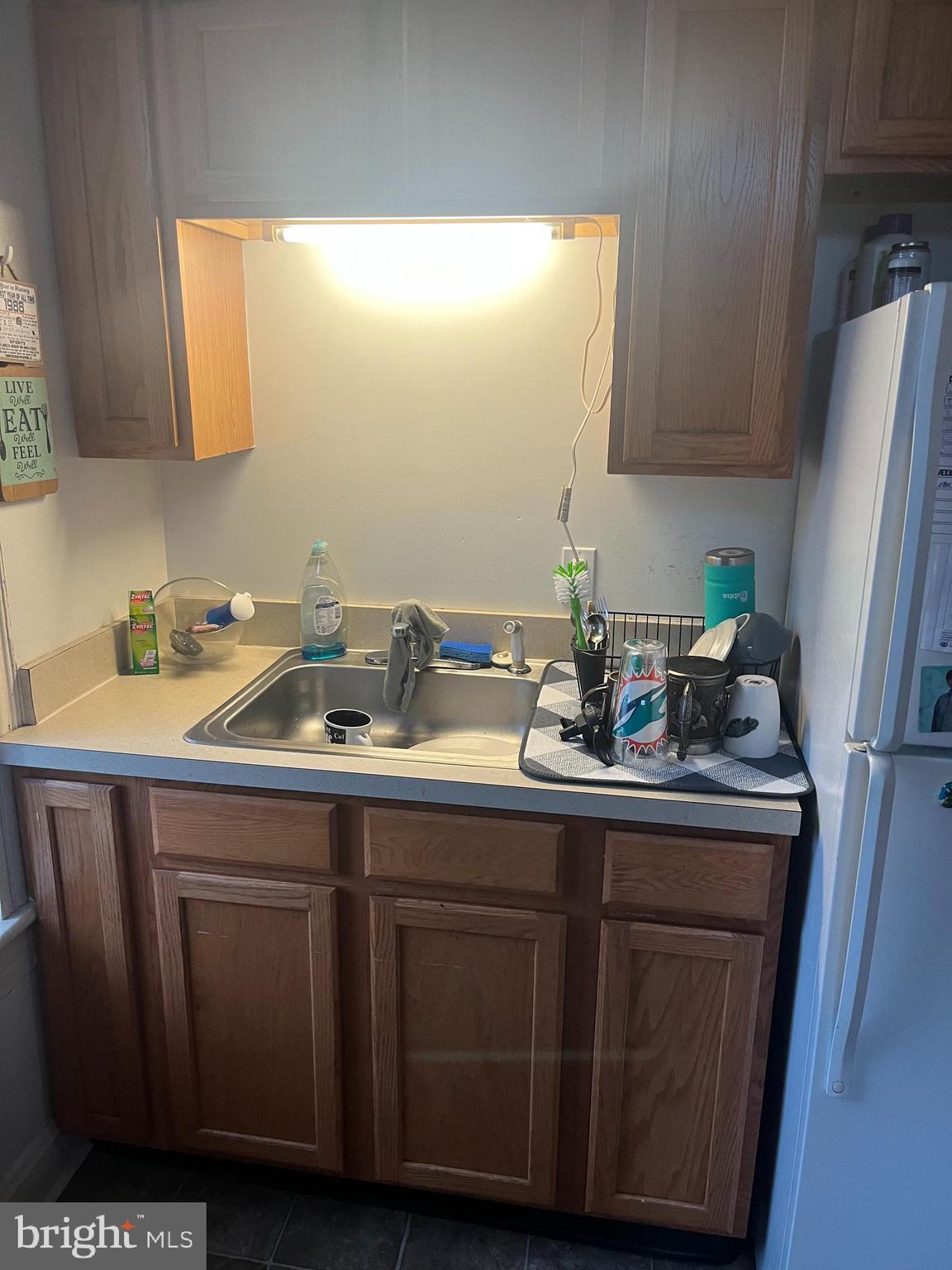 403-405 N RAILROAD STREET