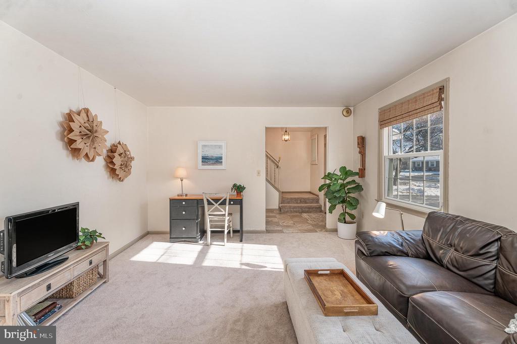 3 SYCAMORE LANE
