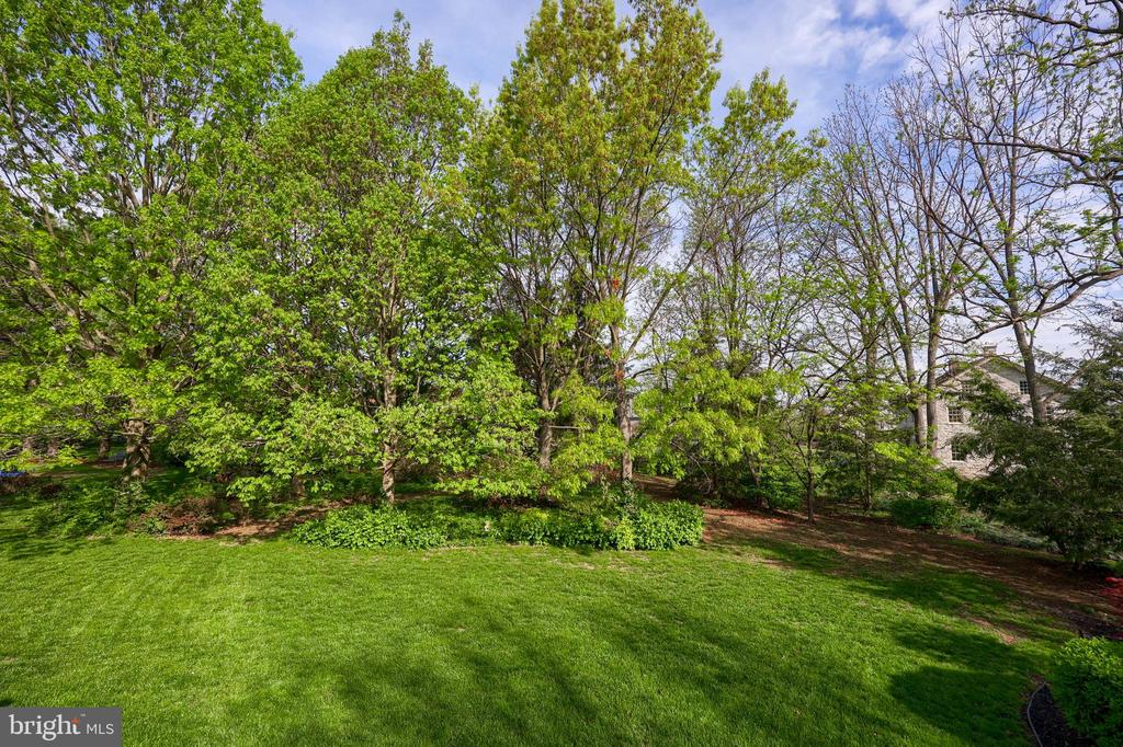 23 FOX RUN ROAD