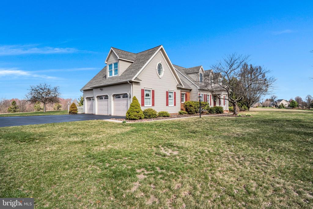 173 LAWN ROAD