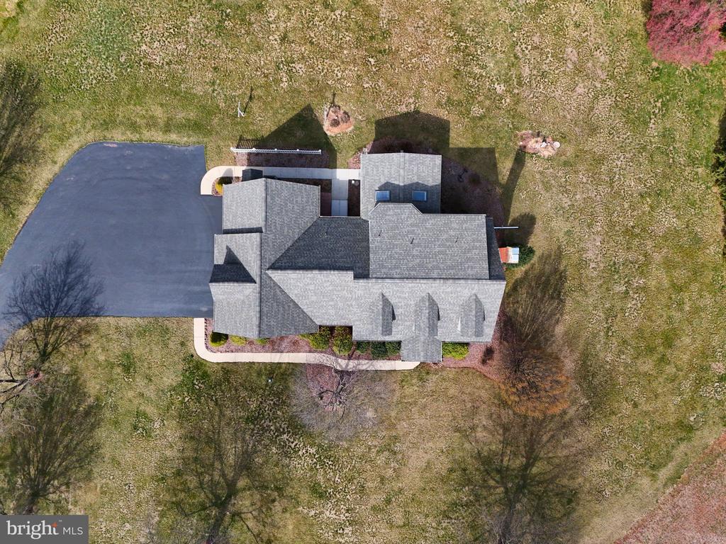 173 LAWN ROAD