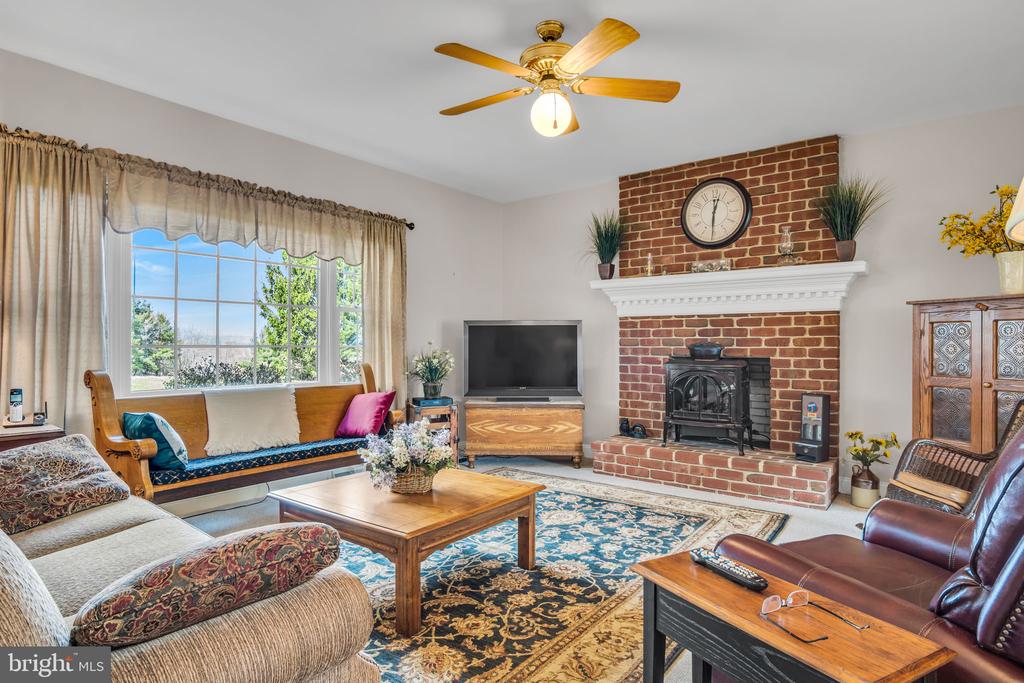 173 LAWN ROAD