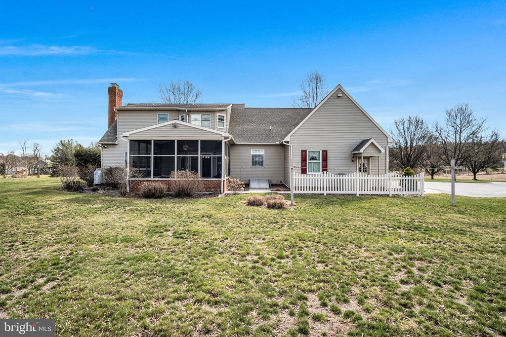 173 LAWN ROAD