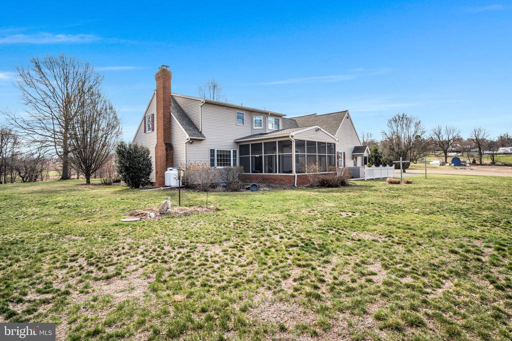 173 LAWN ROAD