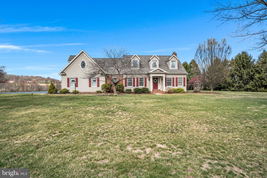 173 LAWN ROAD