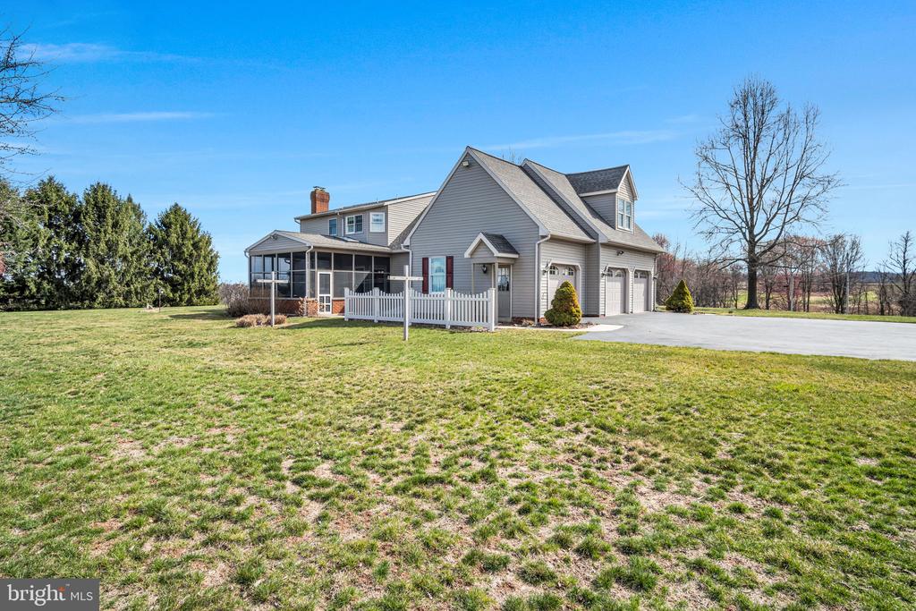 173 LAWN ROAD