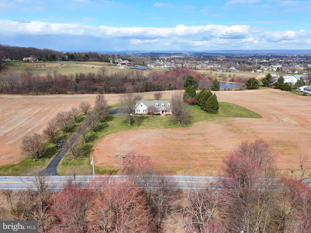 173 LAWN ROAD