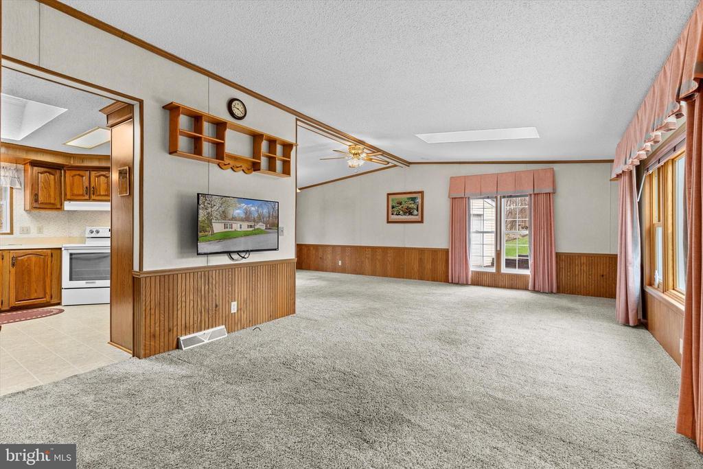 38 ASPEN DRIVE