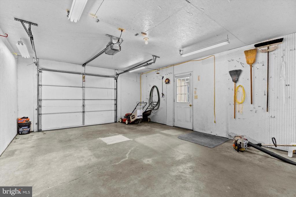 38 ASPEN DRIVE