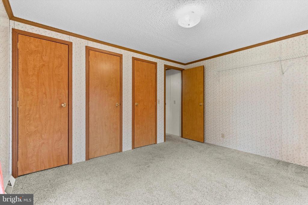 38 ASPEN DRIVE