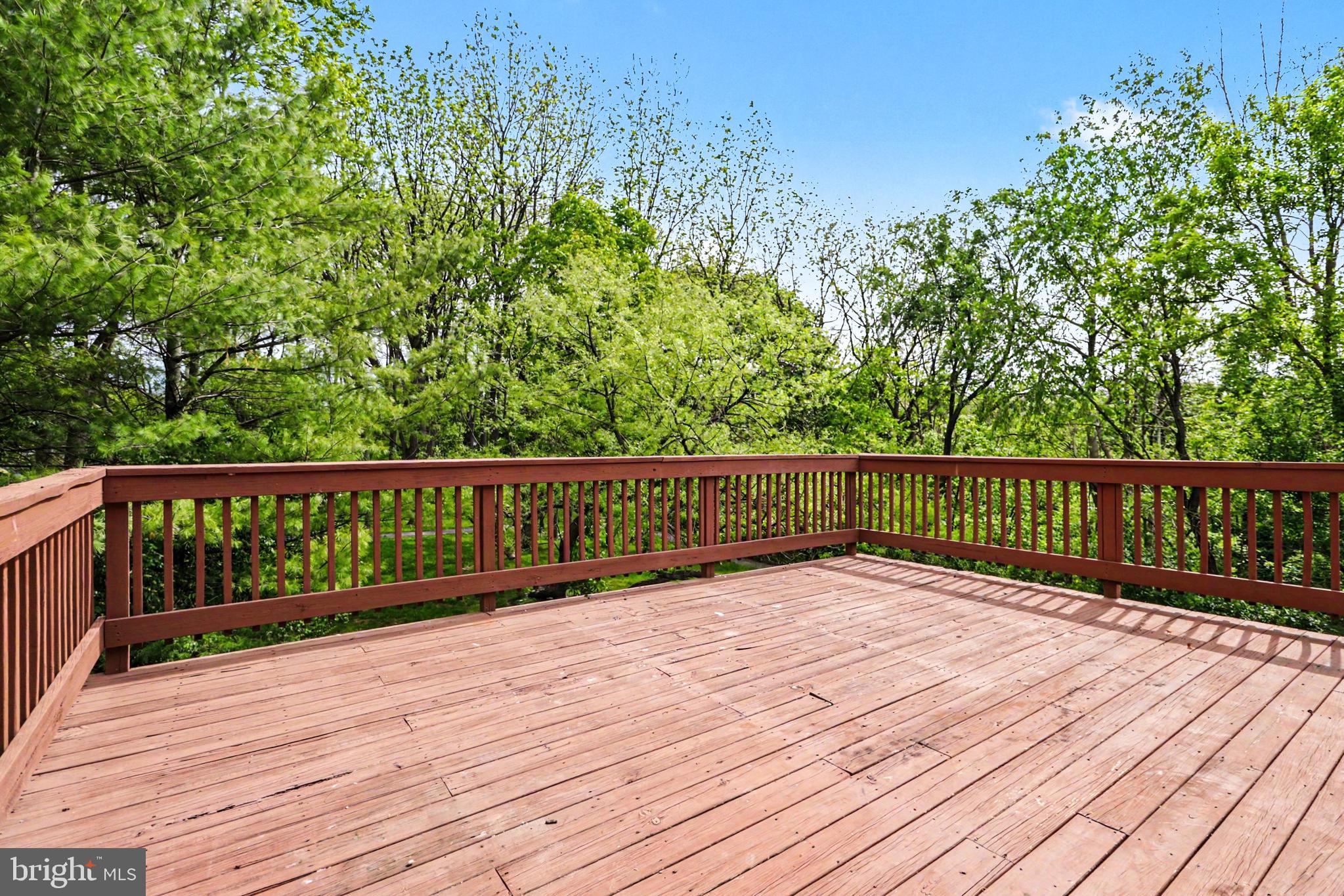 108 WOODSIDE COURT